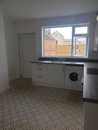 69 Kilton Road, Worksop photo 2