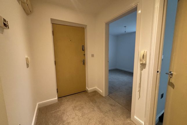 Flat, Larkspur Court, Liverpool photo 2