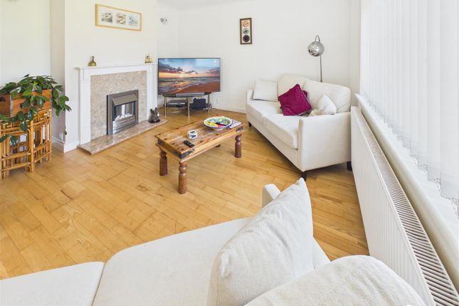 3, Dracaena Avenue, Hayle photo 2