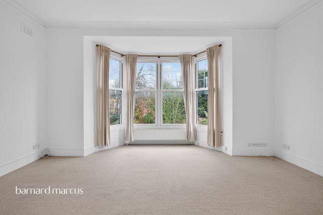 10b, Princes Avenue, London photo 3