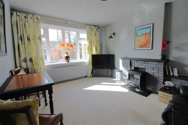 28, Churchill Close, Congleton photo 3