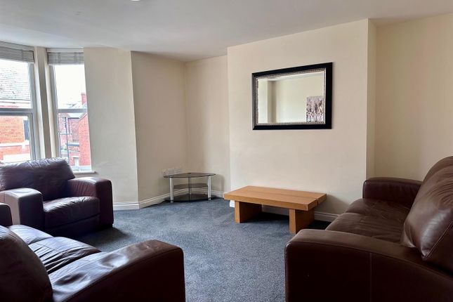 7c, Holmwood Grove, Newcastle Upon Tyne photo 3
