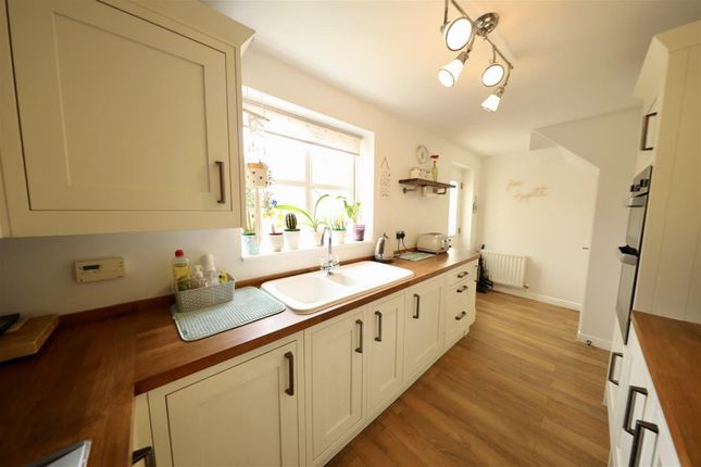 33, Sovereign Way, Hull photo 4