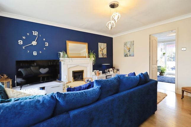 26, Wren Avenue, Wolverhampton photo 4