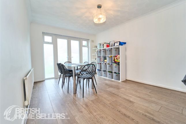 208, West End Road, Ruislip photo 4