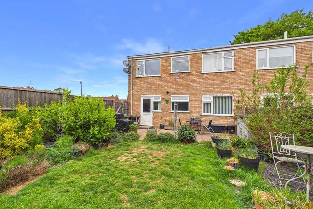 30, Brockhampton Close, Worcestershire photo 4