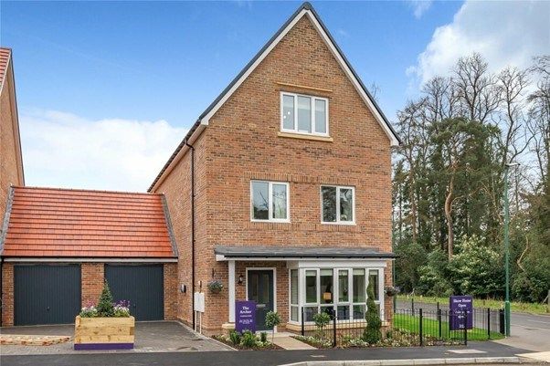 Thumbnail Detached house for sale in Kings Ride, Ascot