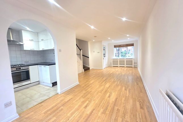 Copy, 30, Carrington Square, Harrow photo 3