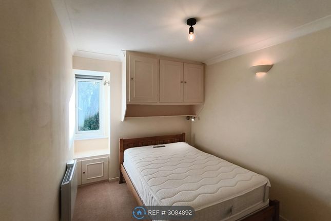 Westmoreland Drive, Sutton photo 4