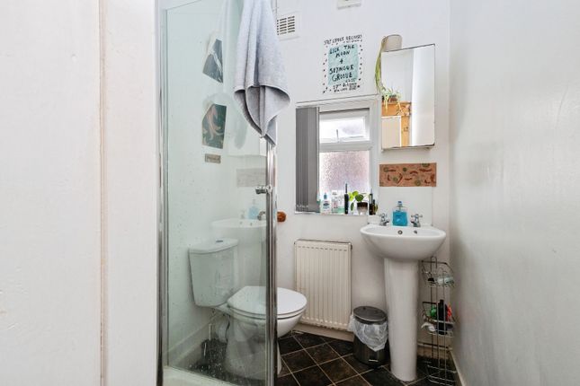 9, Lausanne Road, Greater Manchester photo 2