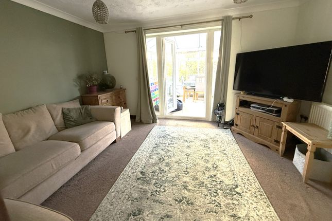 5, Diprose Drive, Lowestoft photo 5