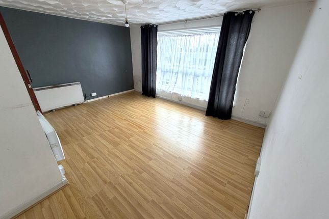 28A, Sundon Park Parade, Luton photo 4