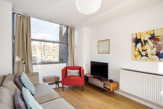 Flat to rent in Amberley Road, London