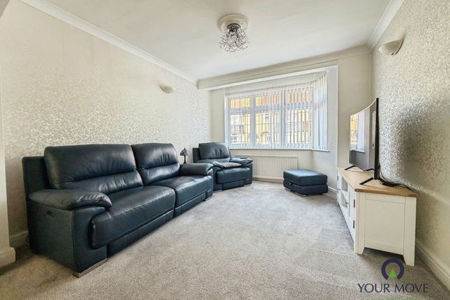8, Northumberland Close, Erith photo 2