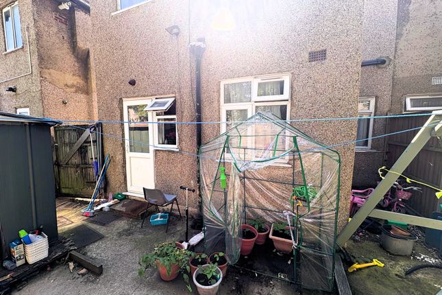 130, Scotts Road, Southall photo 4