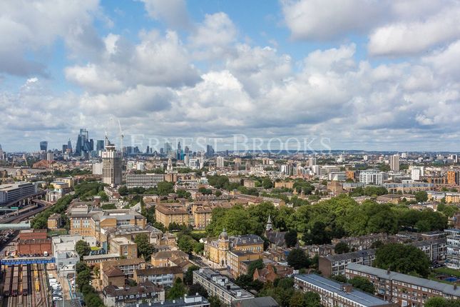 Flat for sale in Roosevelt Tower, Williamsburg Plaza, Canary Wharf