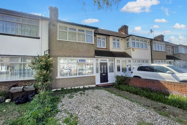 Thumbnail Terraced house to rent in Waltham Avenue, Hayes