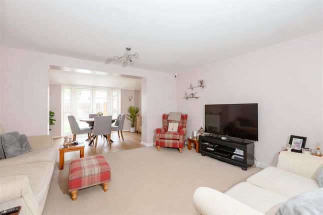 Benjamin Gray Drive, Littlehampton photo 2