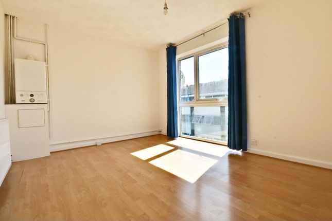 8, Pamela Court, Bromley photo 4