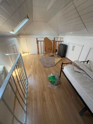 47 Cumberland Road, London photo 5