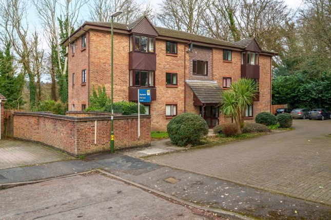 Flat for sale in Haslemere, West Sussex