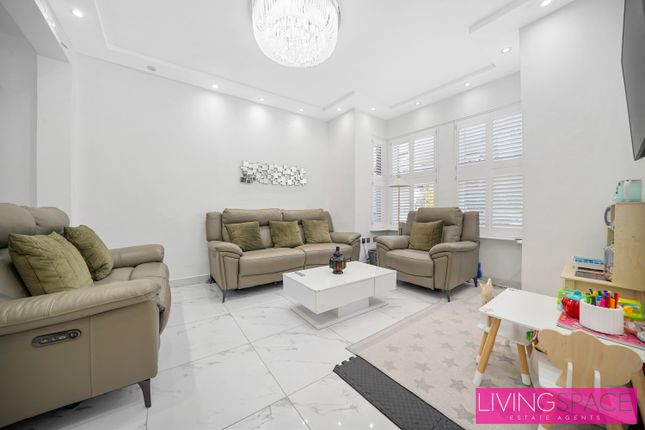 Thumbnail Terraced house to rent in Harringay Road, London