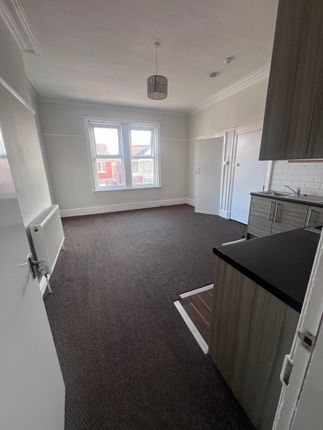 143, Read's Avenue, Blackpool photo 4