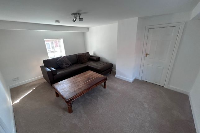 19A, New Walkergate, East Yorkshire photo 3