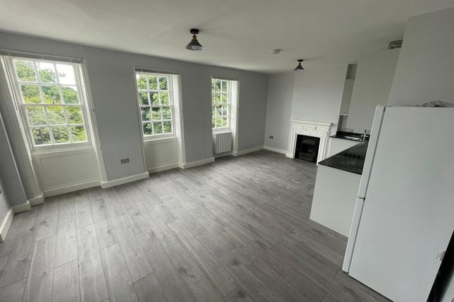 Kitchen (2).Jpeg