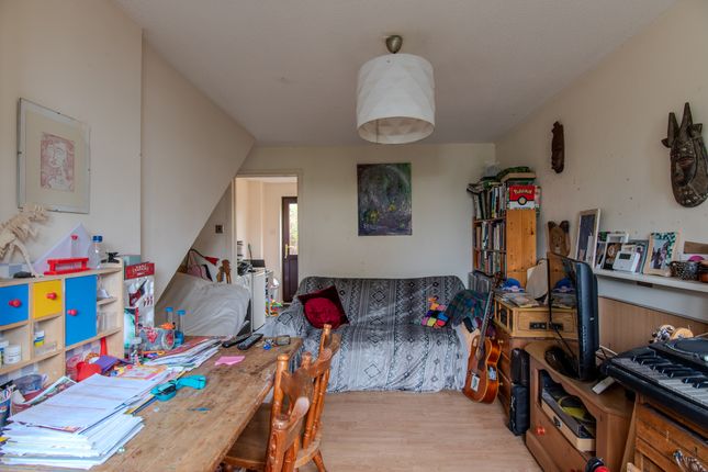 15, Isbourne Road, Cheltenham photo 2