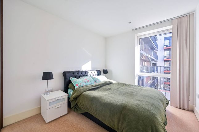 Thumbnail Flat for sale in Warehouse Court, Woolwich Riverside, London