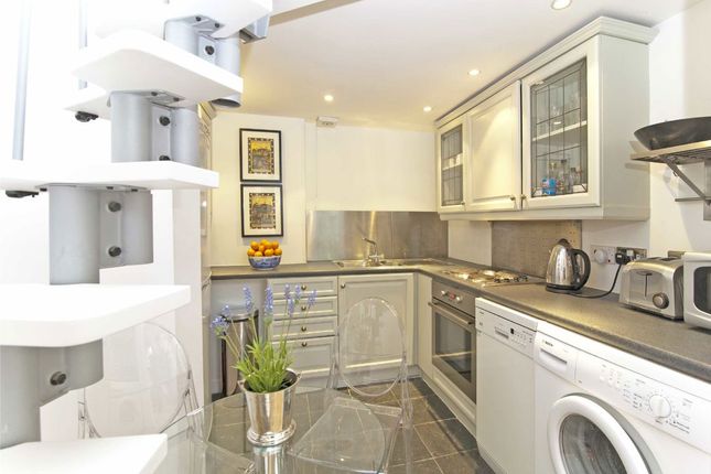 84B, Ladbroke Grove, London photo 4
