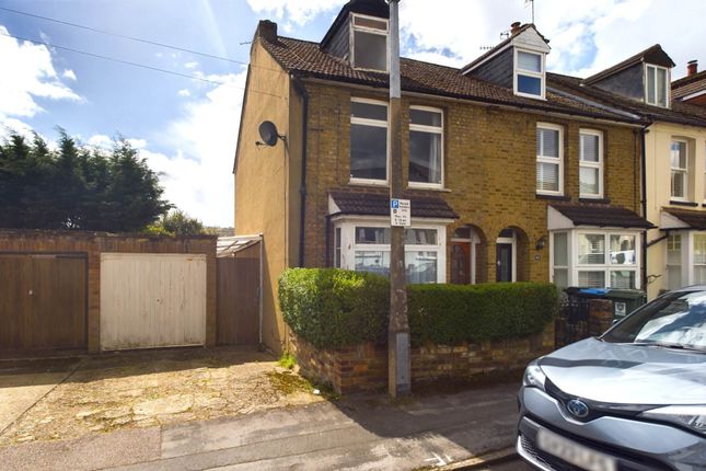 Thumbnail End terrace house for sale in Horsecroft Road, Hemel Hempstead