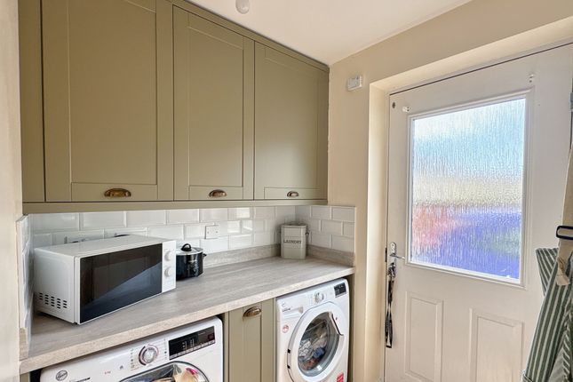 37 Hooper Way, Neath photo 4