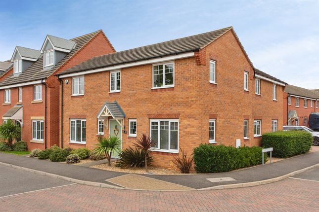 4-bed detached on 35, Haydock Park Drive, Bourne, £375,000