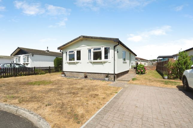 2-bed caravan on 6, Millfarm Drive, West Sussex, £200,000
