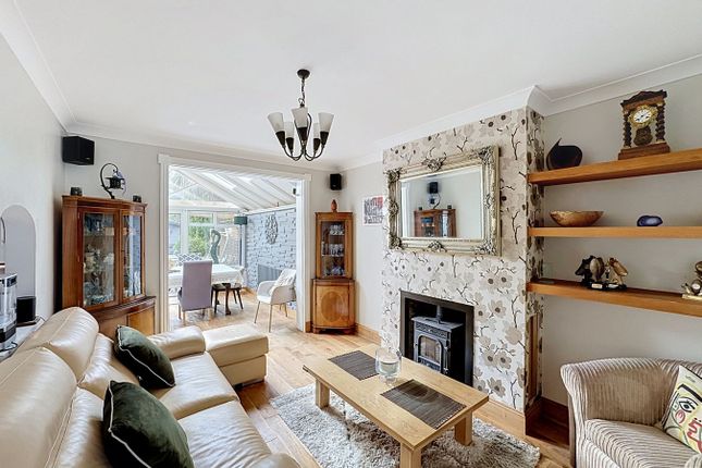 31, Merton Gardens, Orpington photo 2