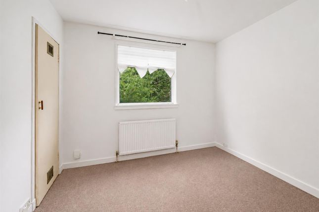 94A, Kemnay Gardens, Dundee photo 3