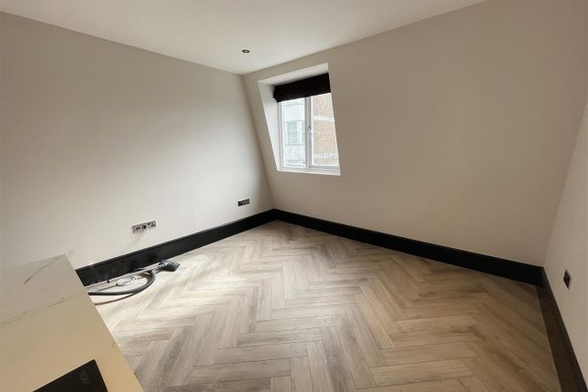 Thumbnail Studio to rent in Belvedere Terrace, Brighton