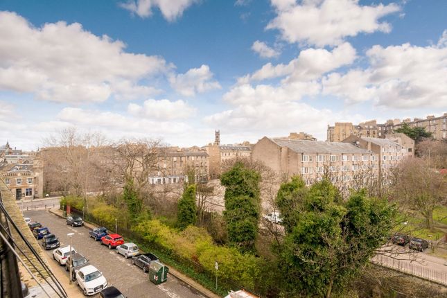 Flat to rent in Dean Terrace, Stockbridge, Edinburgh