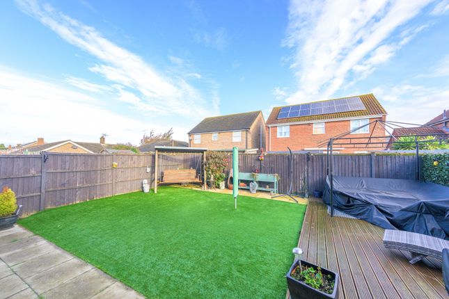 Link-detached house for sale in Curtis Drive, Coningsby