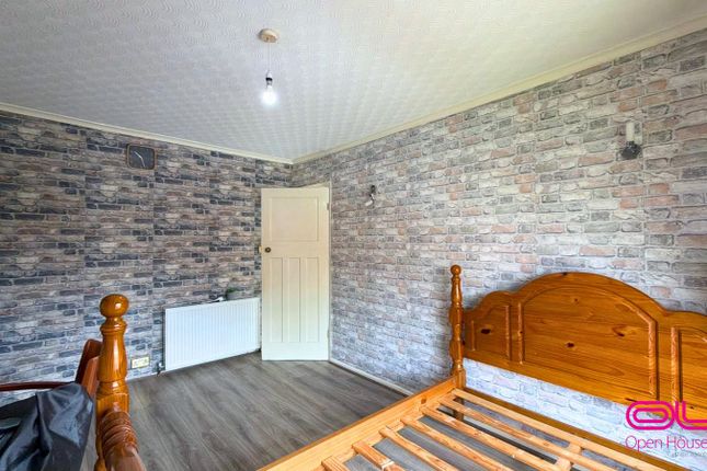 4, Aster Avenue, Bolton photo 4