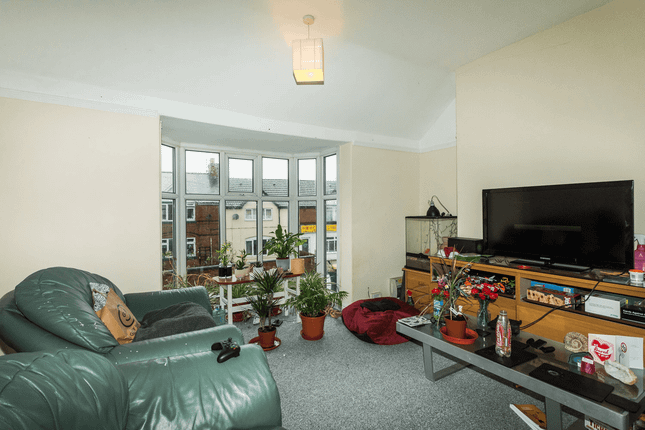 143, Laughton Road, Sheffield photo 5