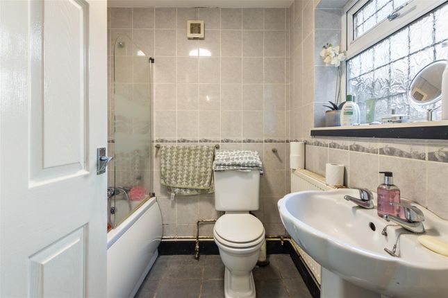 13, Taylor Street, Cleethorpes photo 4