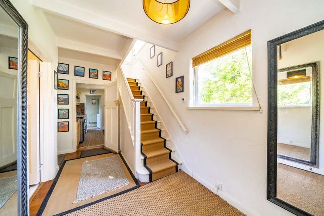 47, Fontaine Road, London photo 2