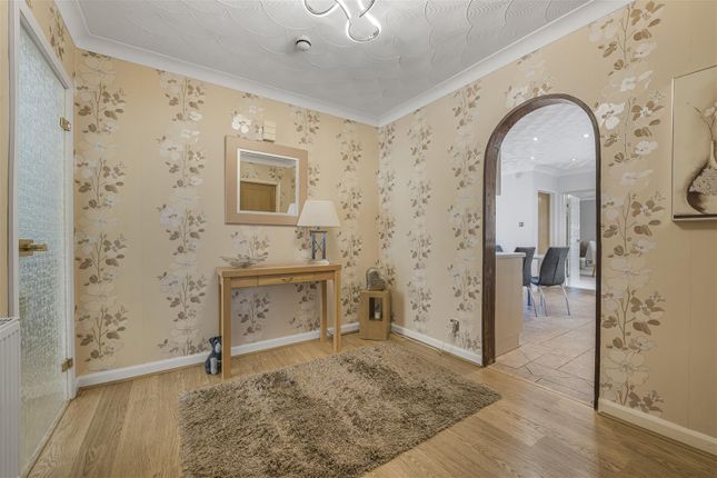 2, Rookery Wood, Penarth photo 3