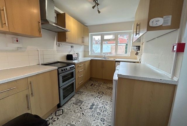 37, Springfield Road, Exeter photo 3