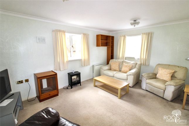 2, Marshalls Court, Newbury photo 4