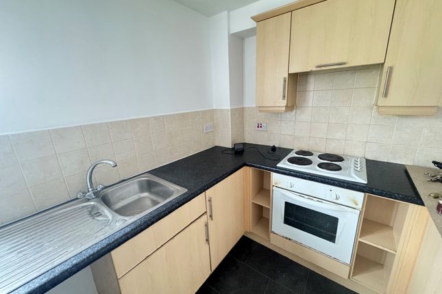 41, Weavers Court, Blackburn photo 3