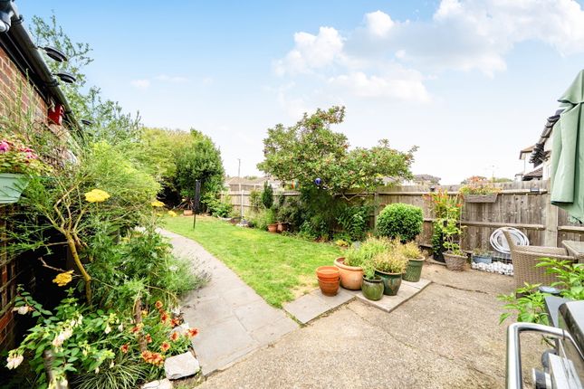 51, Telford Road, London photo 4